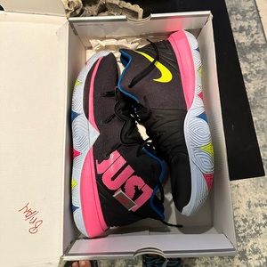 Kyrie 5 “Just Do It”